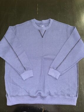 AERIE navy blue waffle style sweatshirt. size small. great used condition.